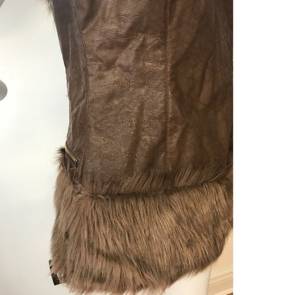 STA Coalition faux fur vegan leather brown vest sleeveless jacket gold zipper - Picture 4 of 5